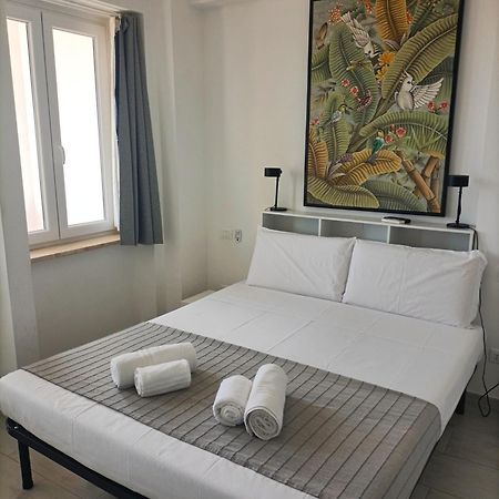 La Terrazza Sull'Appia By Hostand Apartment Roma Ngoại thất bức ảnh