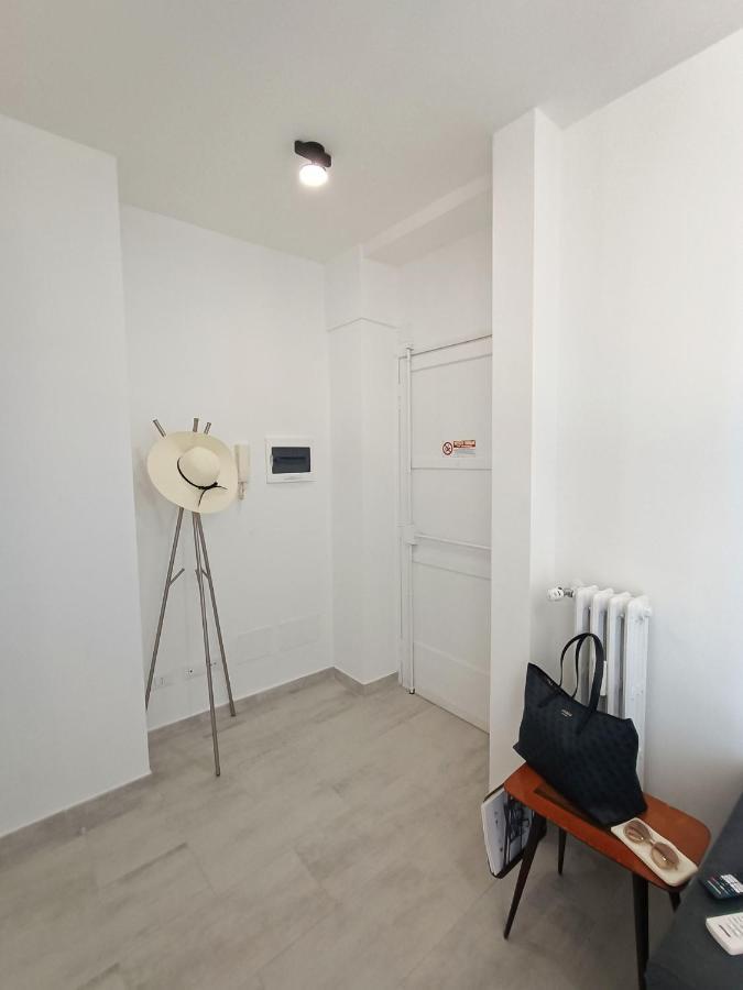La Terrazza Sull'Appia By Hostand Apartment Roma Ngoại thất bức ảnh