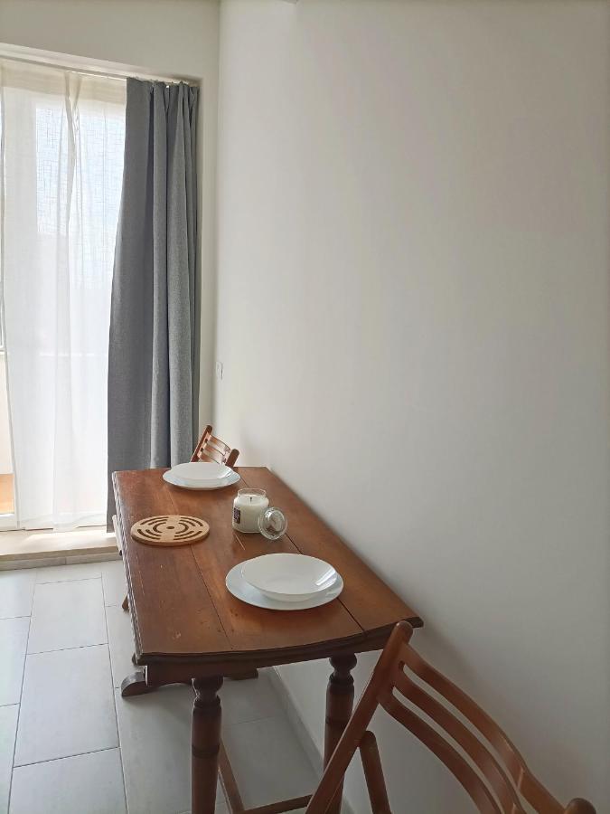 La Terrazza Sull'Appia By Hostand Apartment Roma Ngoại thất bức ảnh