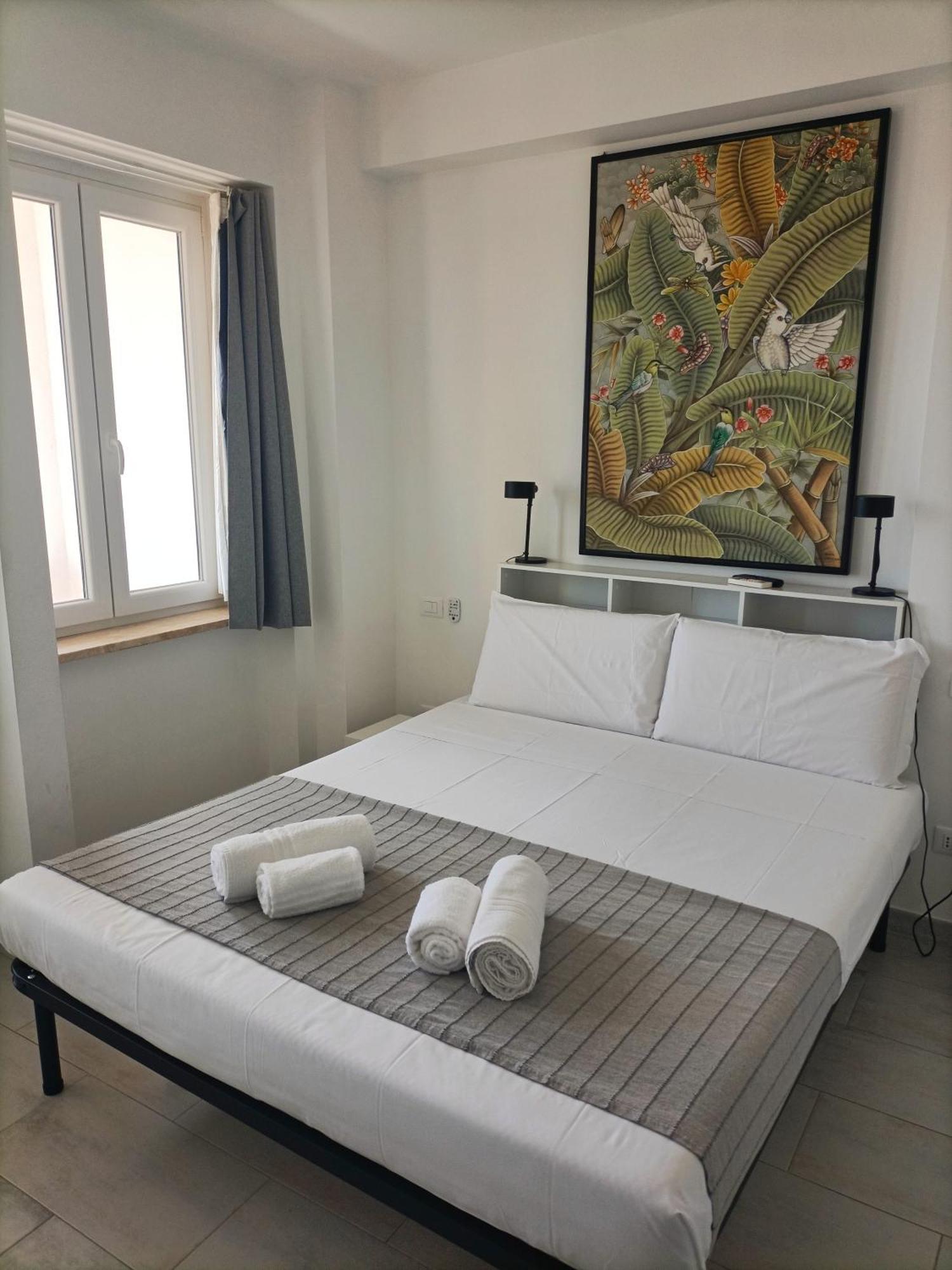 La Terrazza Sull'Appia By Hostand Apartment Roma Ngoại thất bức ảnh